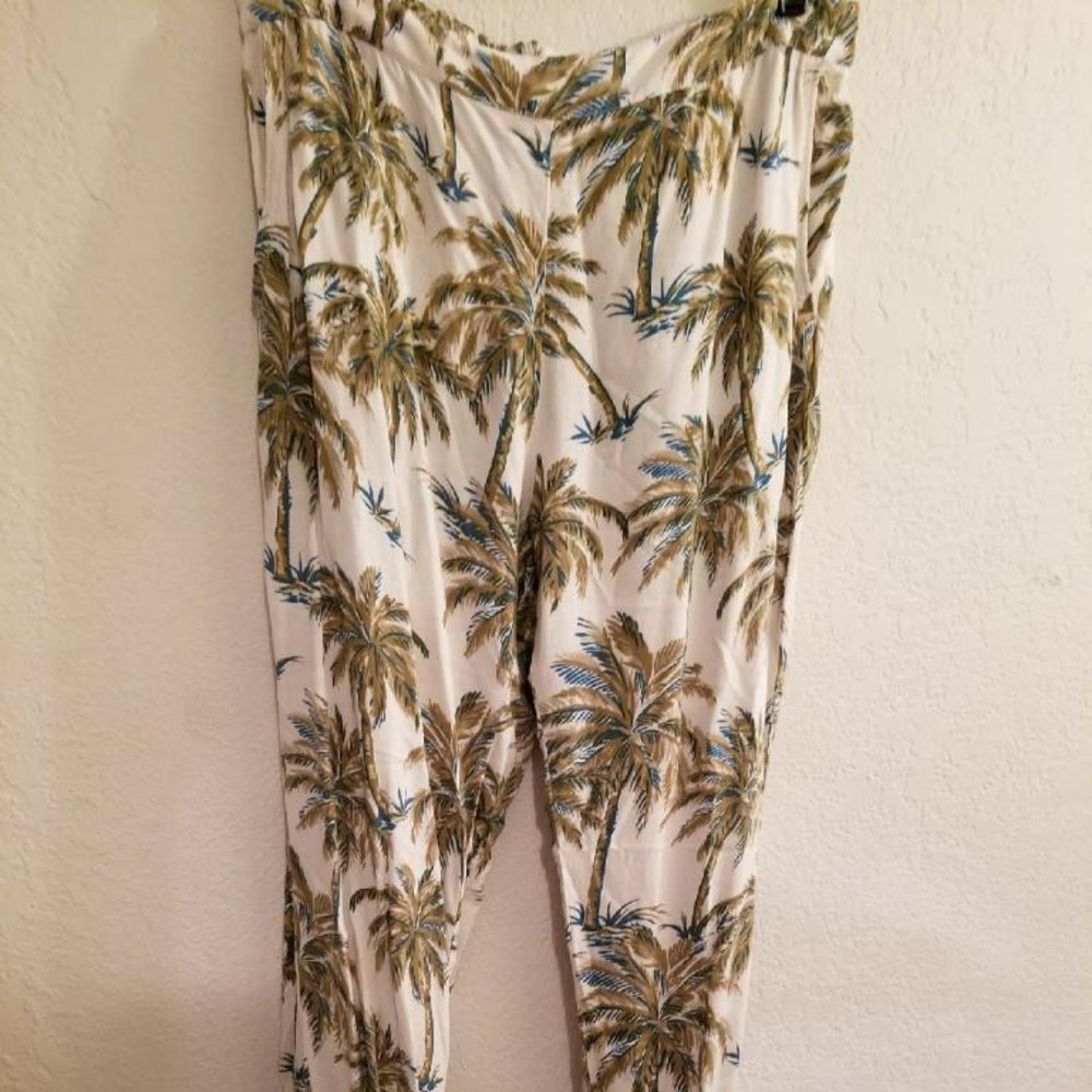 💕Tropical Print Pants By Ralph Lauren 💕